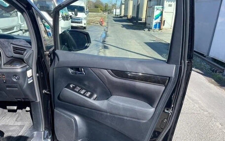Toyota Alphard III, 2016 год, 2 550 000 рублей, 18 фотография