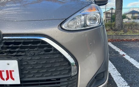 Toyota Sienta II, 2021 год, 1 300 000 рублей, 3 фотография