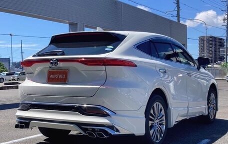 Toyota Harrier, 2022 год, 2 200 000 рублей, 7 фотография
