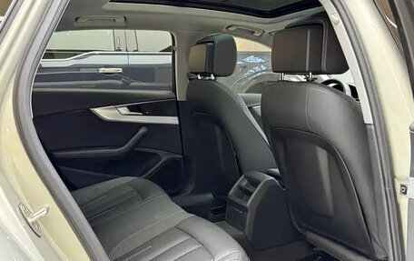 Audi A4, 2022 год, 1 976 000 рублей, 13 фотография
