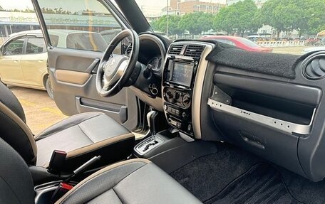 Suzuki Jimny, 2018 год, 1 190 000 рублей, 17 фотография