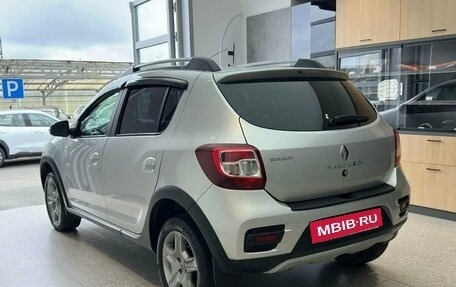 Renault Sandero II рестайлинг, 2019 год, 900 000 рублей, 8 фотография