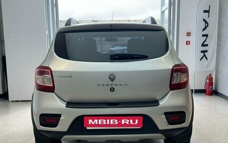Renault Sandero II рестайлинг, 2019 год, 900 000 рублей, 7 фотография