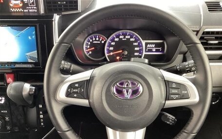 Toyota Roomy I, 2022 год, 700 000 рублей, 18 фотография