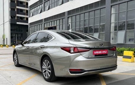 Lexus ES VII, 2022 год, 2 200 000 рублей, 4 фотография
