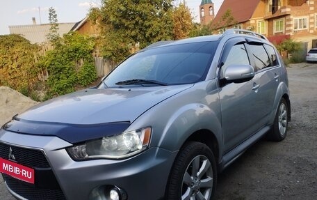 Mitsubishi Outlander III рестайлинг 3, 2009 год, 1 160 000 рублей, 1 фотография