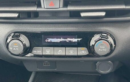 Nissan Note, 2022 год, 1 350 000 рублей, 20 фотография