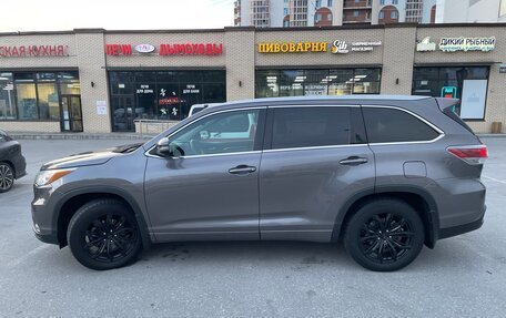 Toyota Highlander III, 2014 год, 3 300 000 рублей, 6 фотография