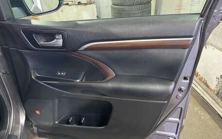 Toyota Highlander III, 2014 год, 3 300 000 рублей, 13 фотография