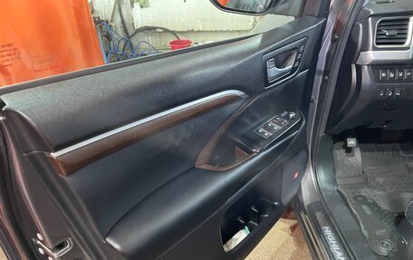 Toyota Highlander III, 2014 год, 3 300 000 рублей, 14 фотография