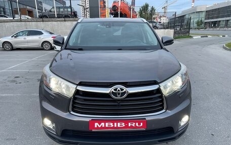 Toyota Highlander III, 2014 год, 3 300 000 рублей, 3 фотография