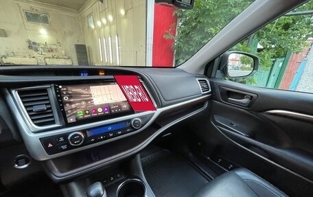 Toyota Highlander III, 2014 год, 3 300 000 рублей, 8 фотография