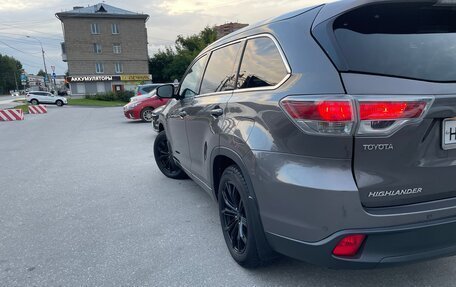 Toyota Highlander III, 2014 год, 3 300 000 рублей, 19 фотография