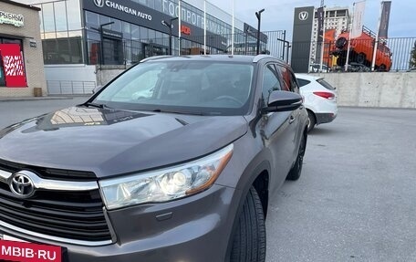 Toyota Highlander III, 2014 год, 3 300 000 рублей, 4 фотография