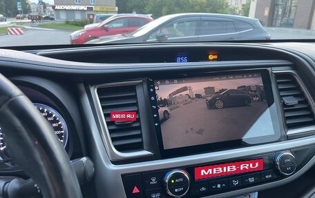 Toyota Highlander III, 2014 год, 3 300 000 рублей, 21 фотография