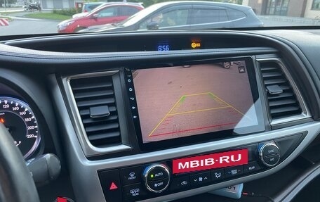 Toyota Highlander III, 2014 год, 3 300 000 рублей, 20 фотография