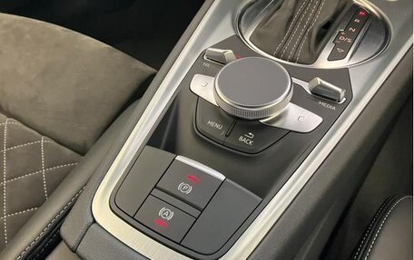 Audi TT, 2019 год, 1 900 000 рублей, 25 фотография