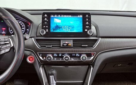 Honda Accord IX рестайлинг, 2022 год, 1 800 000 рублей, 11 фотография