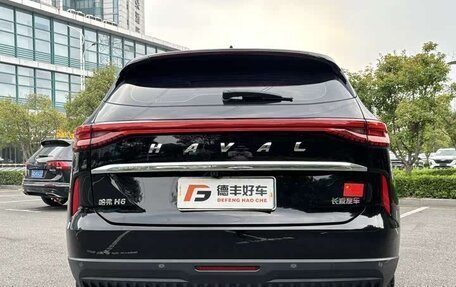 Haval H6, 2022 год, 1 700 000 рублей, 3 фотография