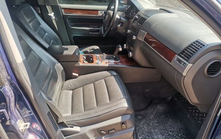Volkswagen Touareg III, 2003 год, 800 000 рублей, 7 фотография