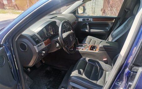Volkswagen Touareg III, 2003 год, 800 000 рублей, 5 фотография