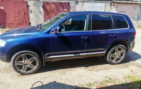 Volkswagen Touareg III, 2003 год, 800 000 рублей, 2 фотография