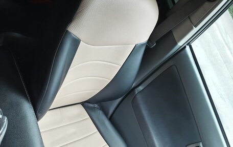 Toyota Prius, 2011 год, 1 080 000 рублей, 7 фотография