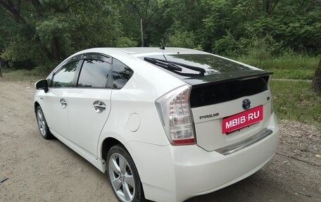 Toyota Prius, 2011 год, 1 080 000 рублей, 3 фотография