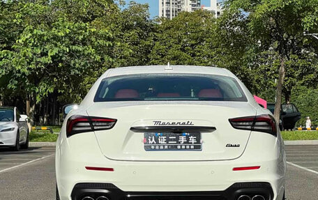 Maserati Ghibli, 2022 год, 4 900 000 рублей, 5 фотография