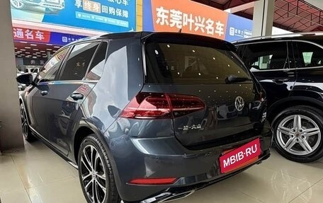 Volkswagen Golf VII, 2020 год, 1 350 000 рублей, 6 фотография