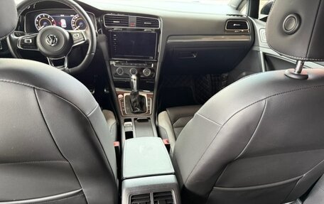 Volkswagen Golf VII, 2020 год, 1 350 000 рублей, 10 фотография