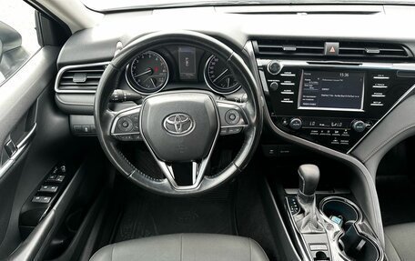 Toyota Camry, 2019 год, 2 550 000 рублей, 20 фотография