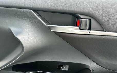 Toyota Camry, 2019 год, 2 550 000 рублей, 24 фотография