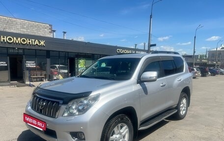 Toyota Land Cruiser Prado 150 рестайлинг 2, 2011 год, 2 750 000 рублей, 3 фотография