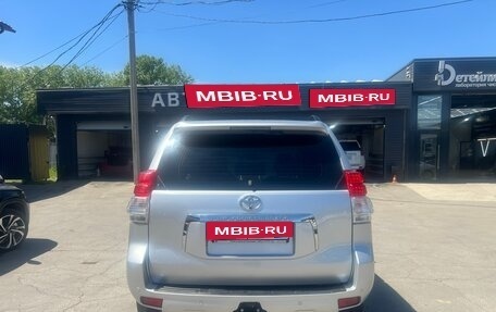 Toyota Land Cruiser Prado 150 рестайлинг 2, 2011 год, 2 750 000 рублей, 10 фотография