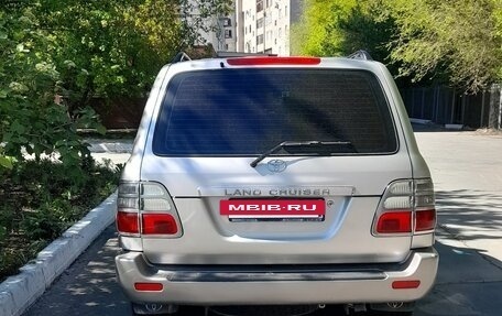 Toyota Land Cruiser 100 рестайлинг 2, 2002 год, 1 500 000 рублей, 3 фотография