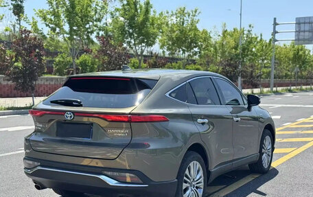 Toyota Harrier, 2022 год, 3 850 000 рублей, 7 фотография
