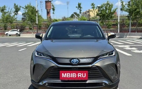 Toyota Harrier, 2022 год, 3 850 000 рублей, 3 фотография