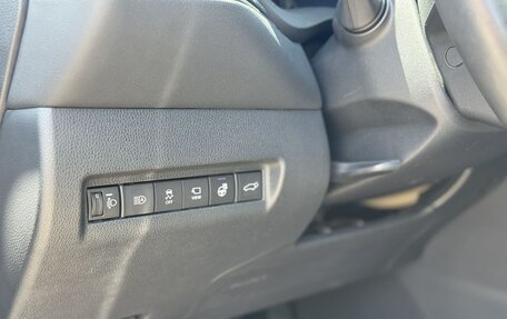 Toyota Harrier, 2022 год, 3 850 000 рублей, 11 фотография