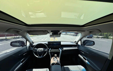 Toyota Harrier, 2022 год, 3 850 000 рублей, 16 фотография
