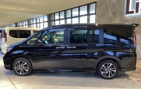 Honda Stepwgn IV, 2016 год, 1 290 000 рублей, 6 фотография