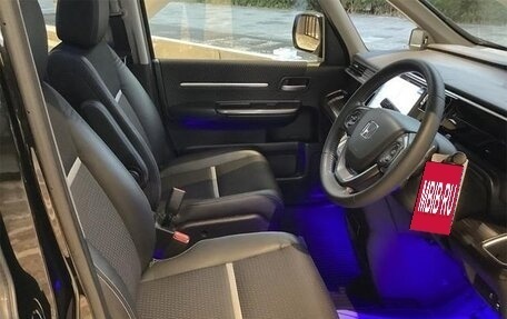 Honda Stepwgn IV, 2016 год, 1 290 000 рублей, 9 фотография