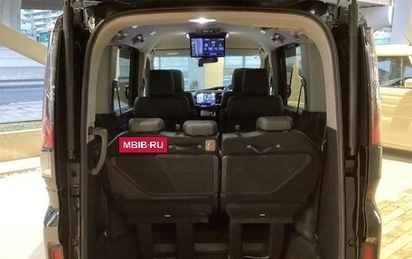 Honda Stepwgn IV, 2016 год, 1 290 000 рублей, 18 фотография