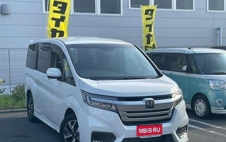 Honda Stepwgn IV, 2017 год, 1 270 000 рублей, 3 фотография