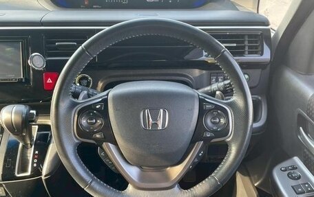 Honda Stepwgn IV, 2017 год, 1 270 000 рублей, 14 фотография