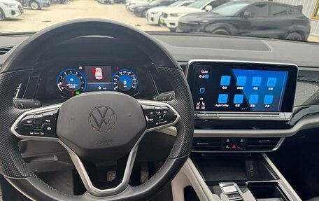 Volkswagen Teramont I, 2022 год, 2 950 333 рублей, 10 фотография