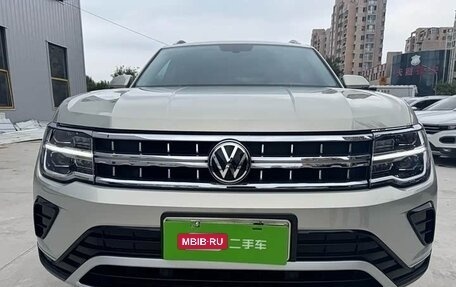 Volkswagen Teramont I, 2022 год, 2 950 333 рублей, 2 фотография