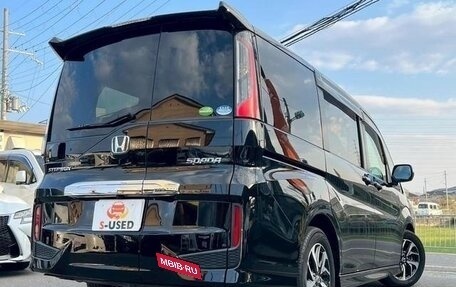 Honda Stepwgn IV, 2016 год, 1 290 000 рублей, 4 фотография