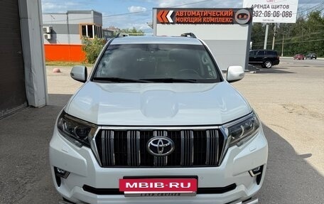 Toyota Land Cruiser Prado 150 рестайлинг 2, 2019 год, 5 200 000 рублей, 3 фотография