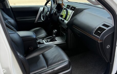 Toyota Land Cruiser Prado 150 рестайлинг 2, 2019 год, 5 200 000 рублей, 12 фотография